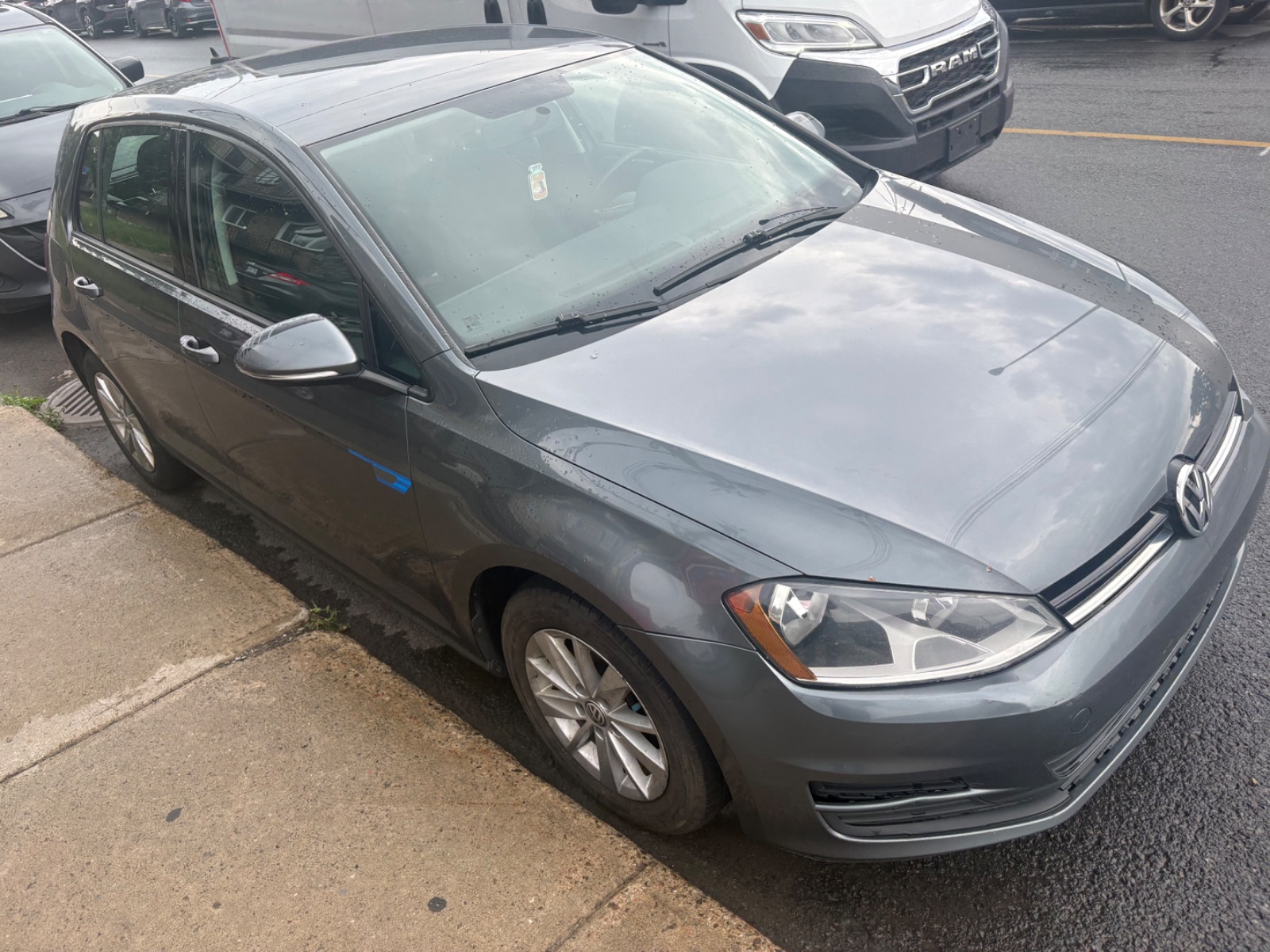 FD - VOLKSWAGEN GOLF 2016 (26-1381)